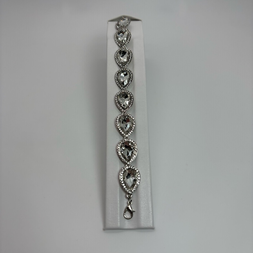 Clear Crystal Teardrop Halo Bracelet in Silver Tone, Brand New